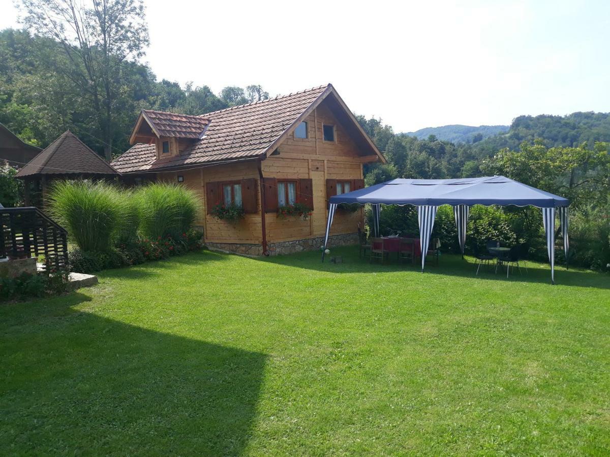 Guesthouse Kuzmanovic Guca Exterior photo